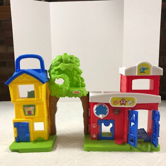 Fisher Price Little People Animal Resuce Adoption Center Vet Hospital Playset‎ - Picture 1 of 8